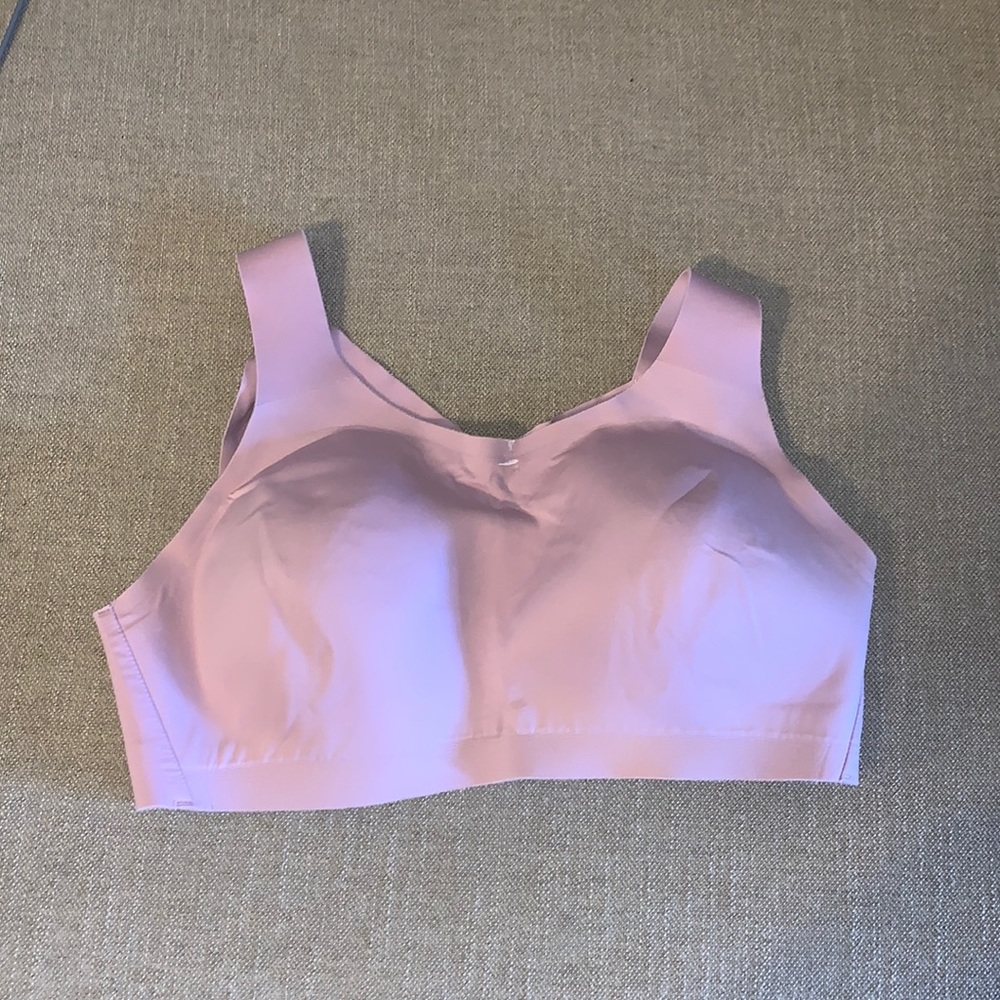 Lululemon Enlite racerback bra soft pink lavender size 38D